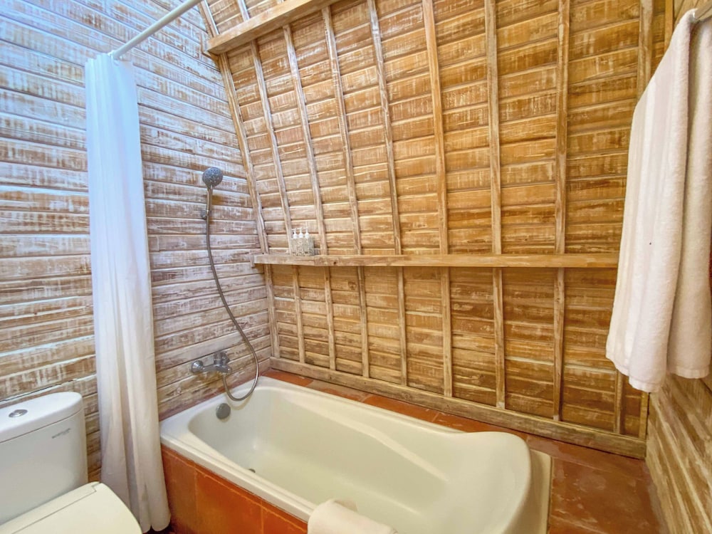 Villa Del Mar Canggu 50/50