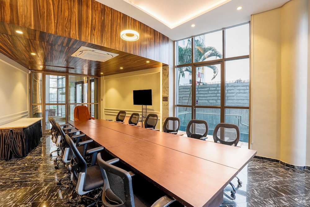 Hotel Niraali Executive 54/65