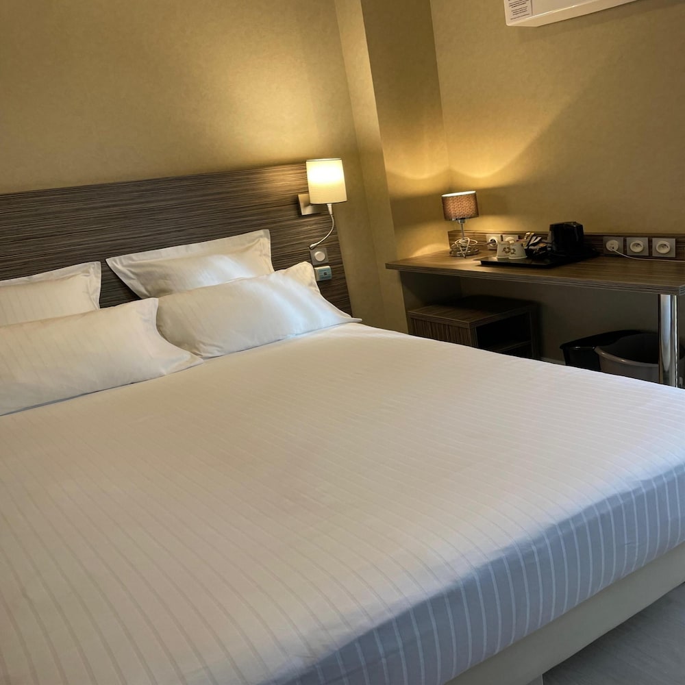 Hotel Kyriad Auray Carnac 9/71