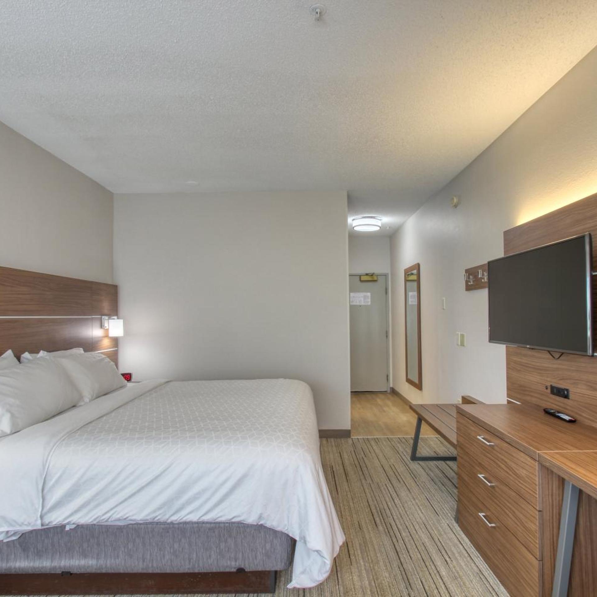 Xtra Space, Standard, King Bed