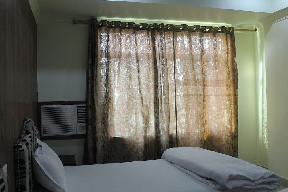HOTEL BODHGAYA GAUTAM 34/50