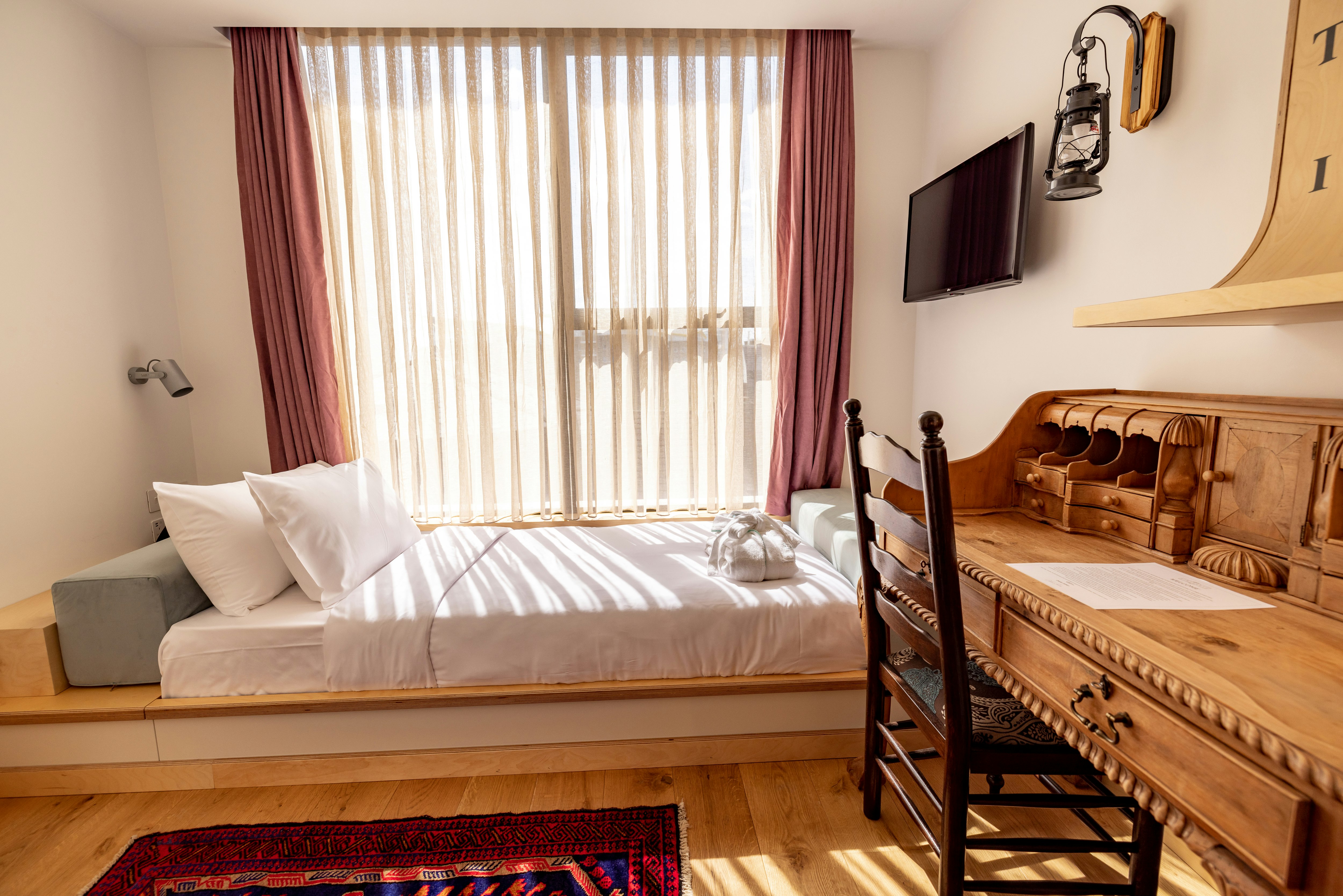 Limehouse Library Hotel 60/107