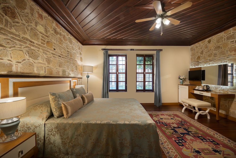 Dogan Hotel 50/72