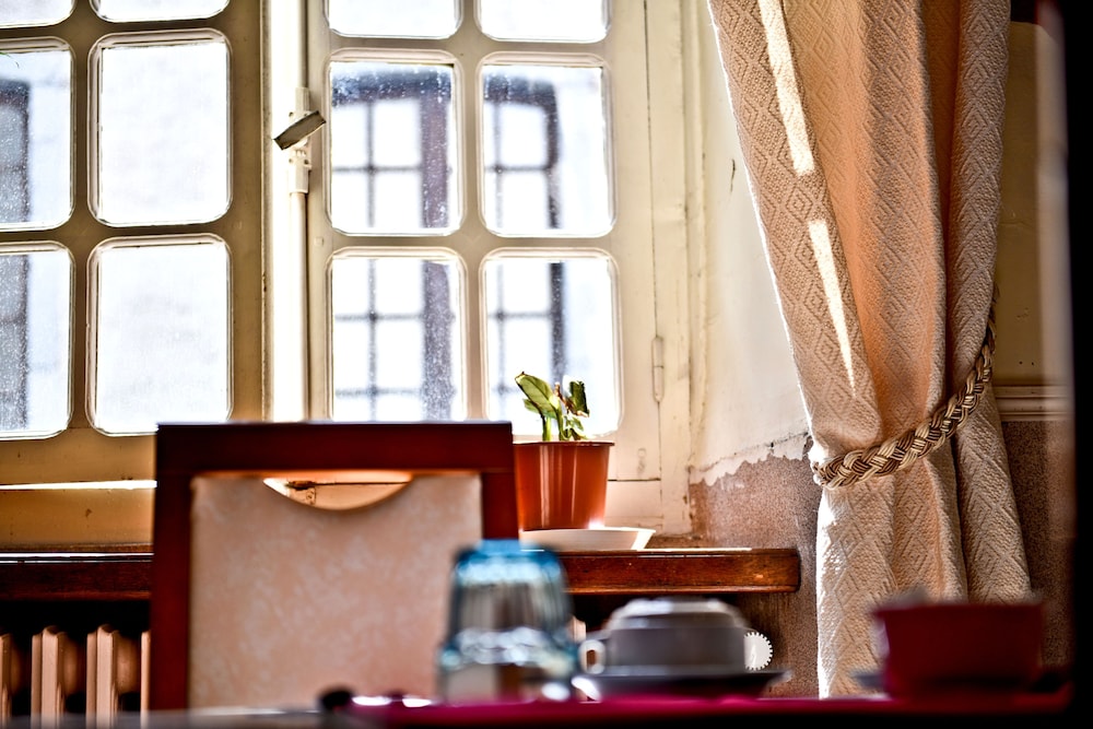 HOTEL DE FRANCE 22/29