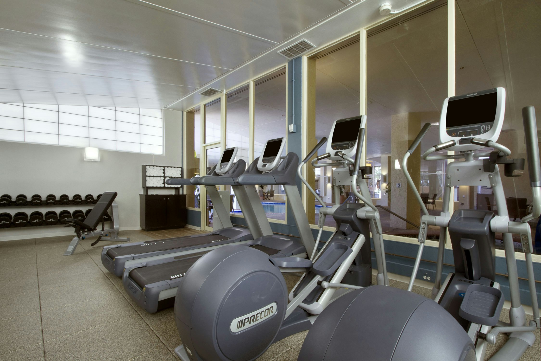 Embassy Suites by Hilton Dallas Market Center 42/72