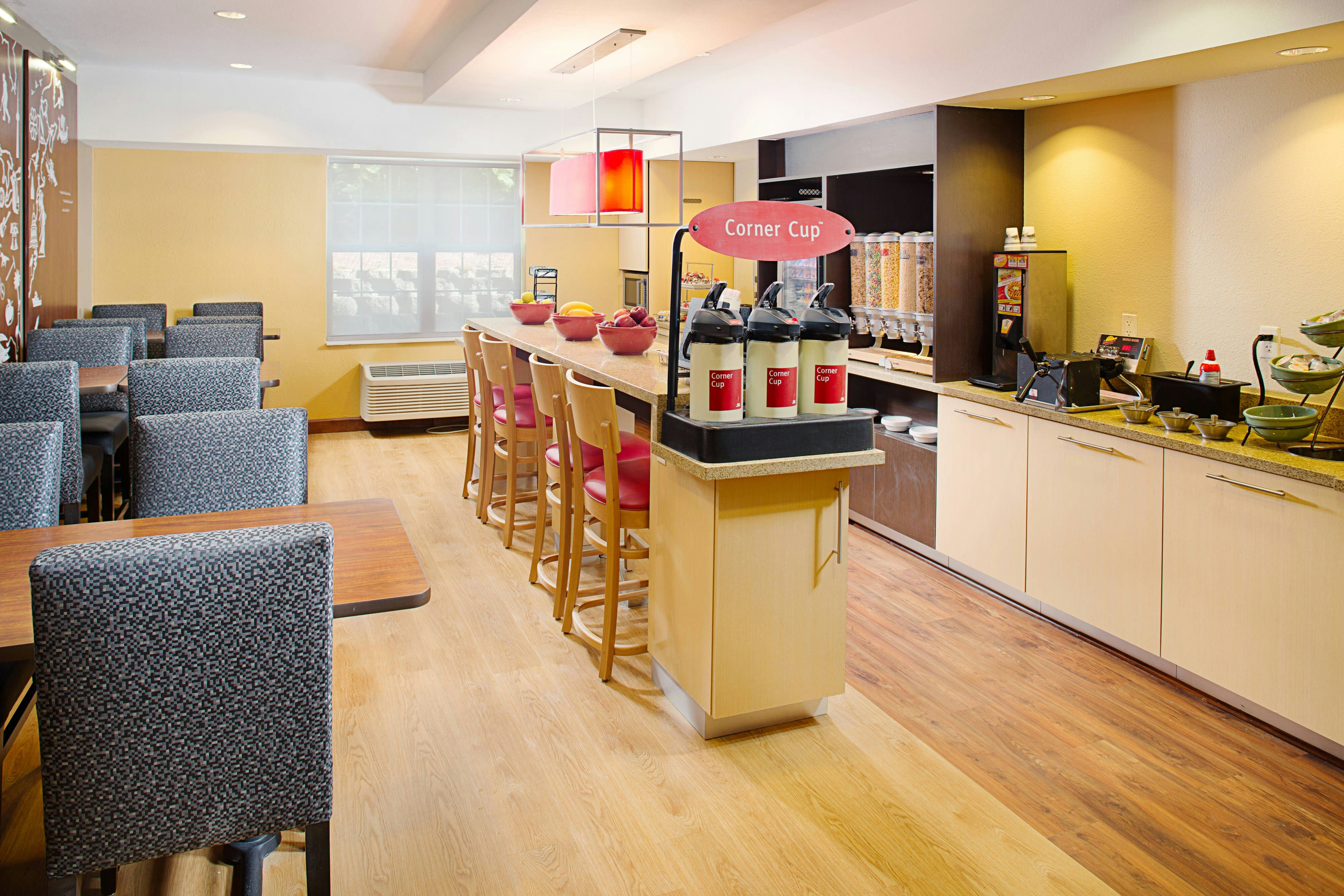 TownePlace Suites Manchester-Boston Regional Airport 10/12
