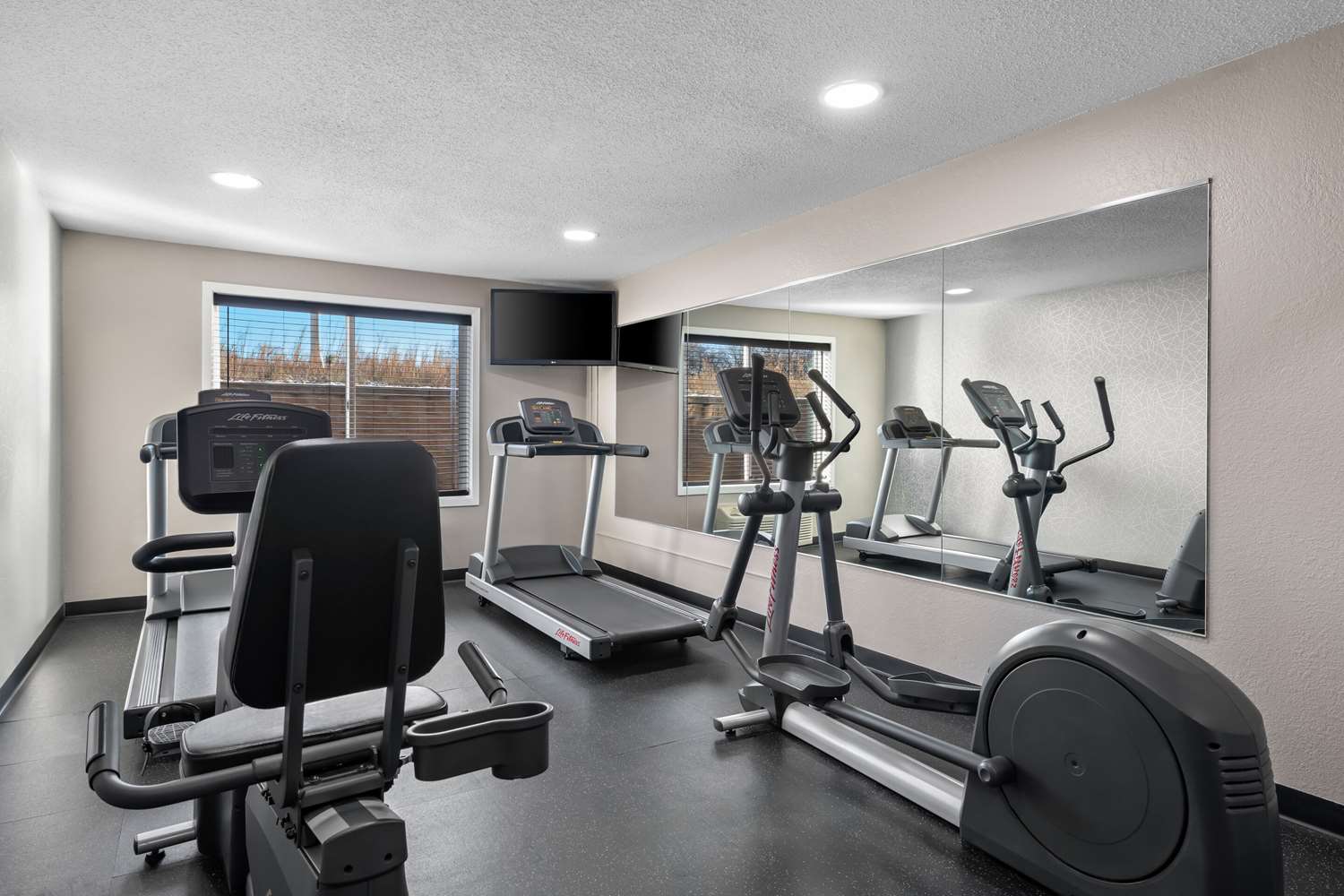 Country Inn and Suites by Radisson Coon Rapids MN 13/32