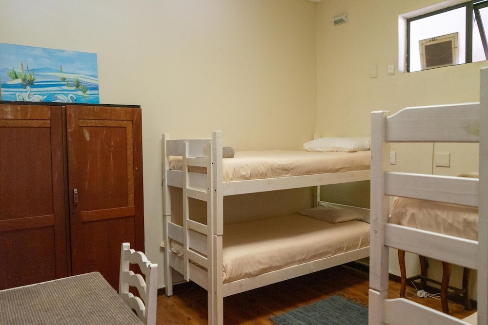 Bay Vista Guest House 4/50