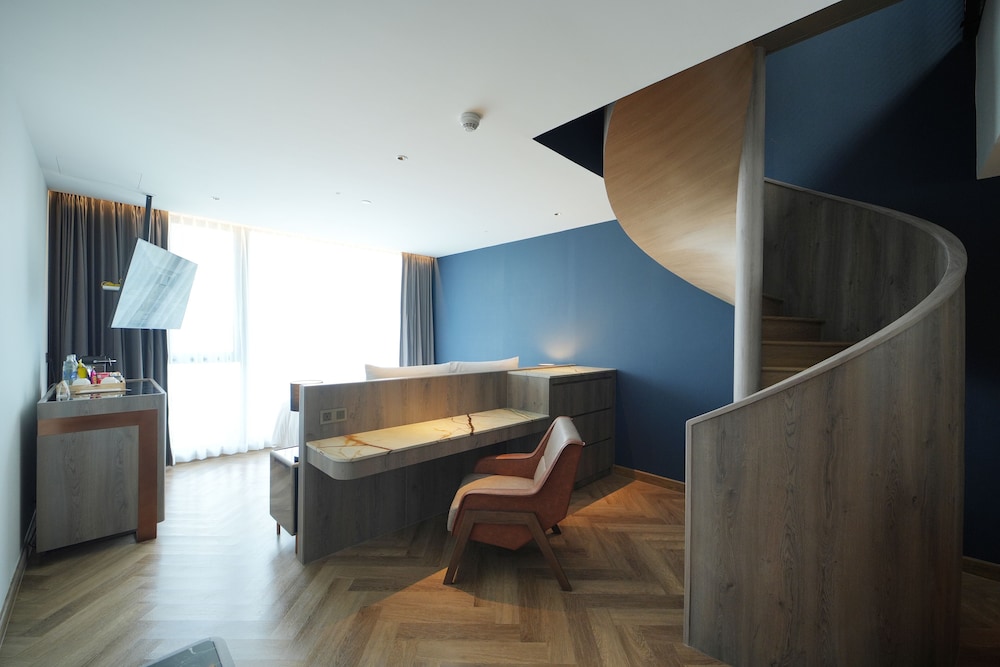 Ten Six Hundred, Chao Phraya, Bangkok by Preference 13/58