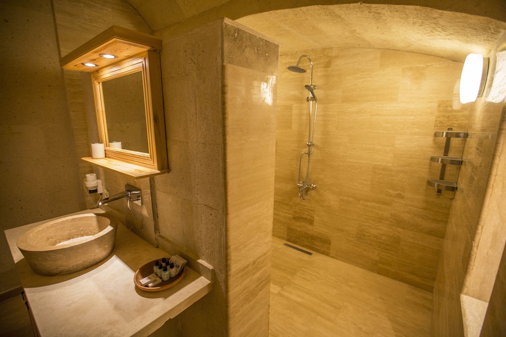 Kistar Hotel 47/50