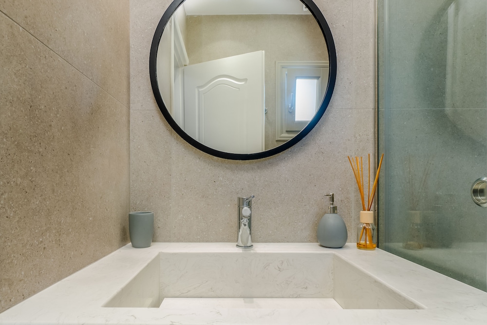 Symphony Suites Santorini 50/50