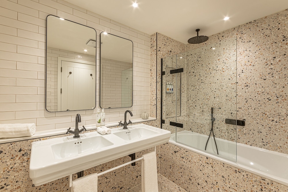 Harbour Beach Club, Hotel & Spa 49/50