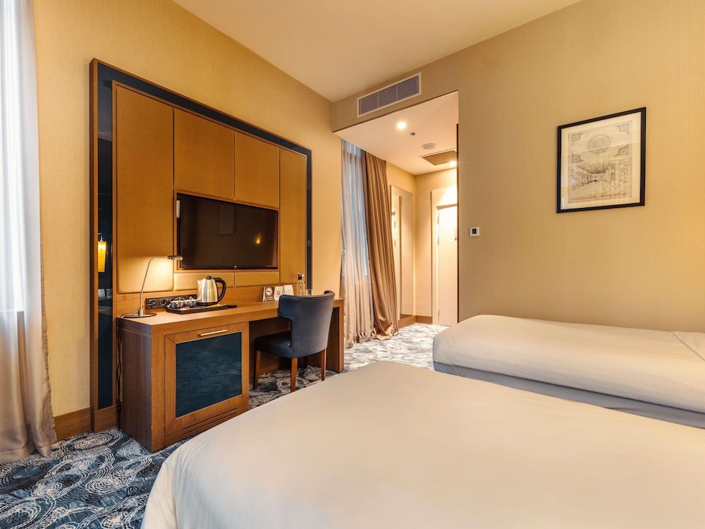 Tbilisi Philharmonic by Mercure Hotel 12/48