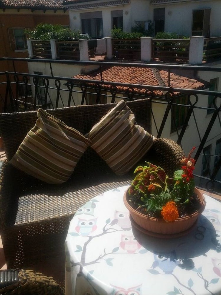 Villa Tiziana Hotel 7/45