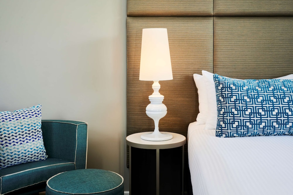 Hotel Kurrajong Canberra 17/67