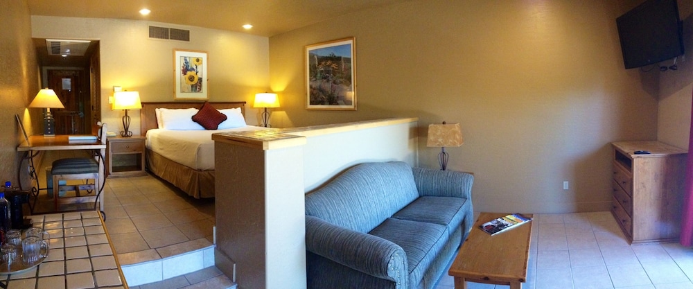 Gold Canyon Golf Resort & Spa 10/50