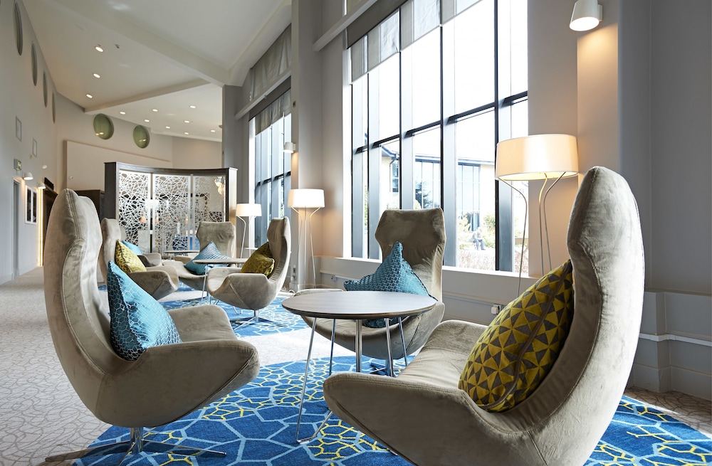 NOVOTEL LONDON STANSTED AIRPORT 27/69