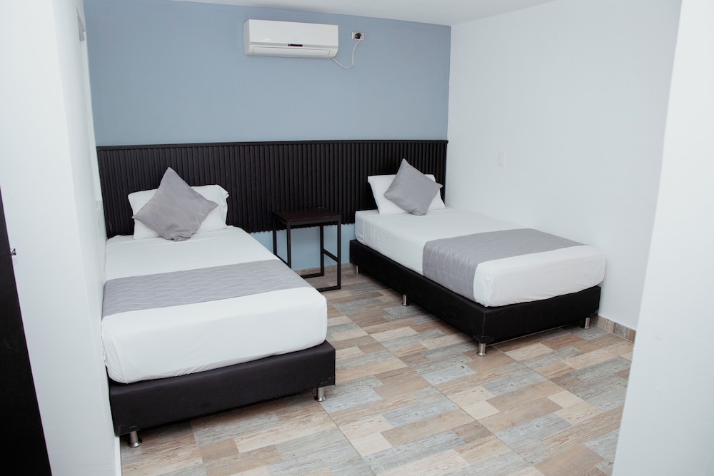 Hotel Palmas Del Estadio 21/64