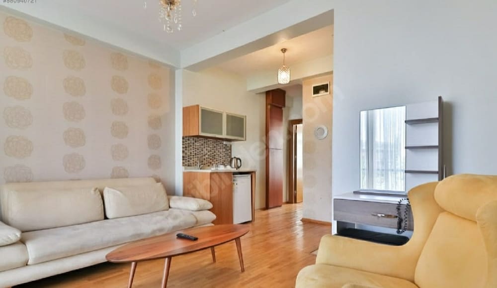 Omar Sultan Suites 17/33