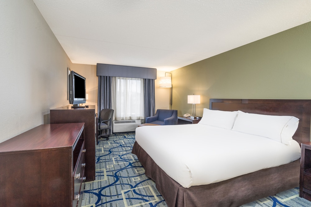 Holiday Inn Express Hotel Suites Easton 20/63