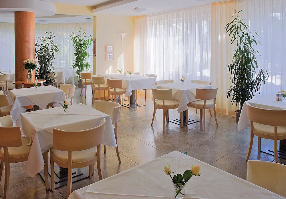 Hotel SET 62/68