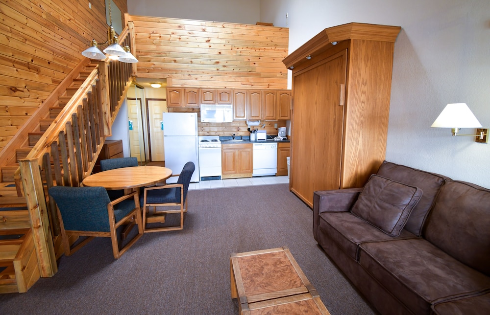 Inn at SilverCreek 37/75