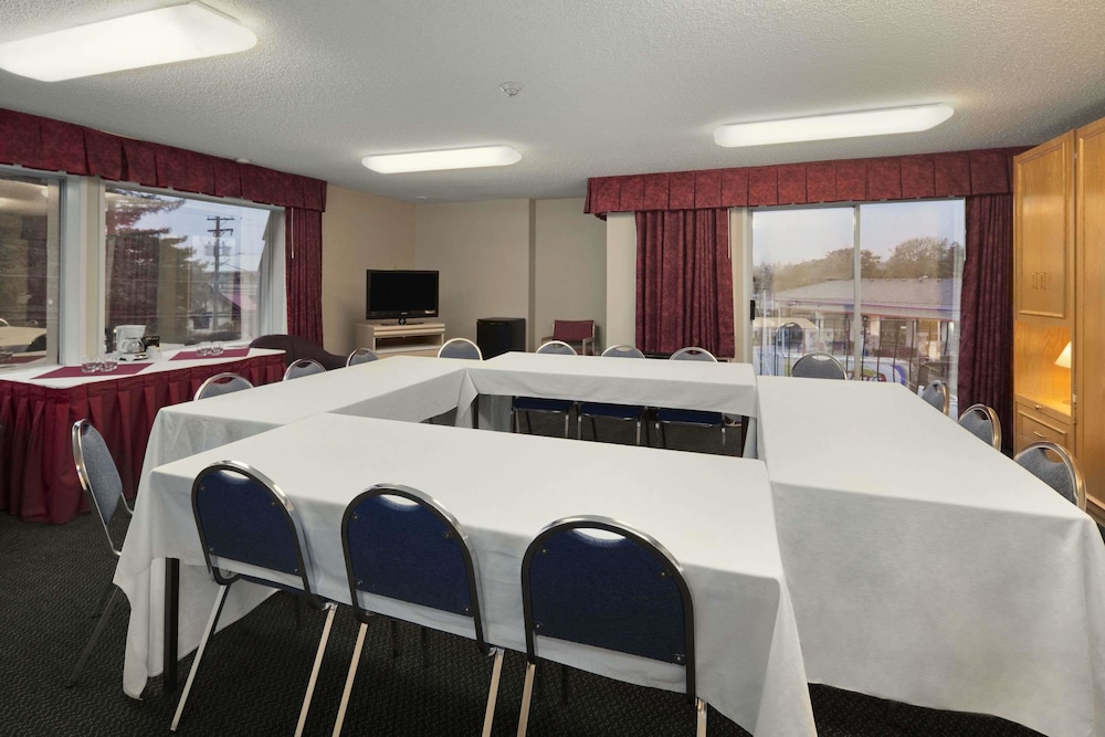 Travelodge by Wyndham Nanaimo 23/25