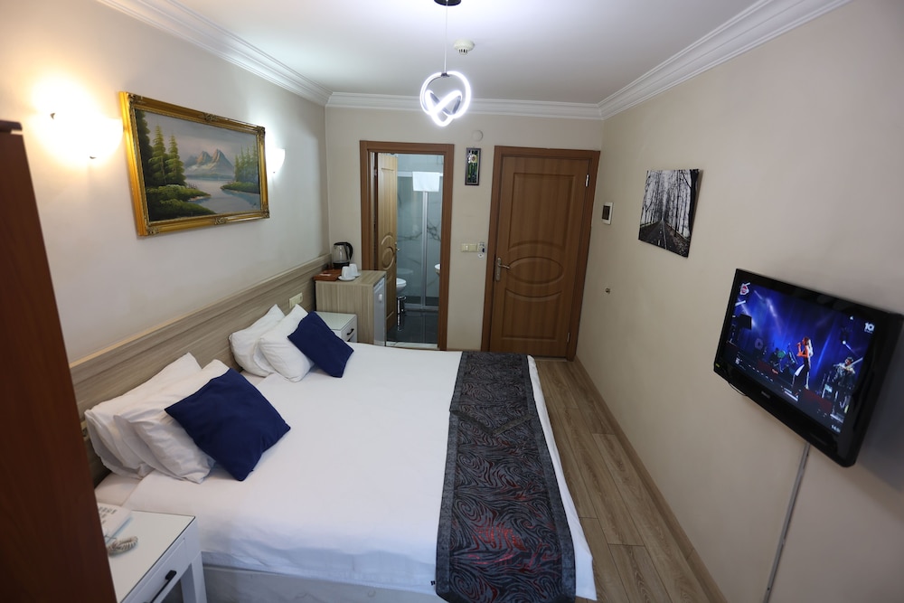 Arven Boutique Hotel 30/69
