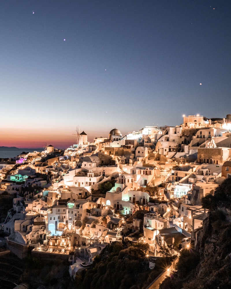 Pezoules of Oia 40/59