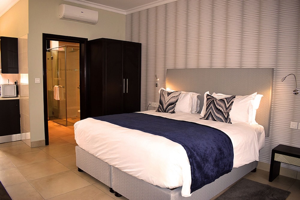 EXECUTIVE, DOUBLE BED
