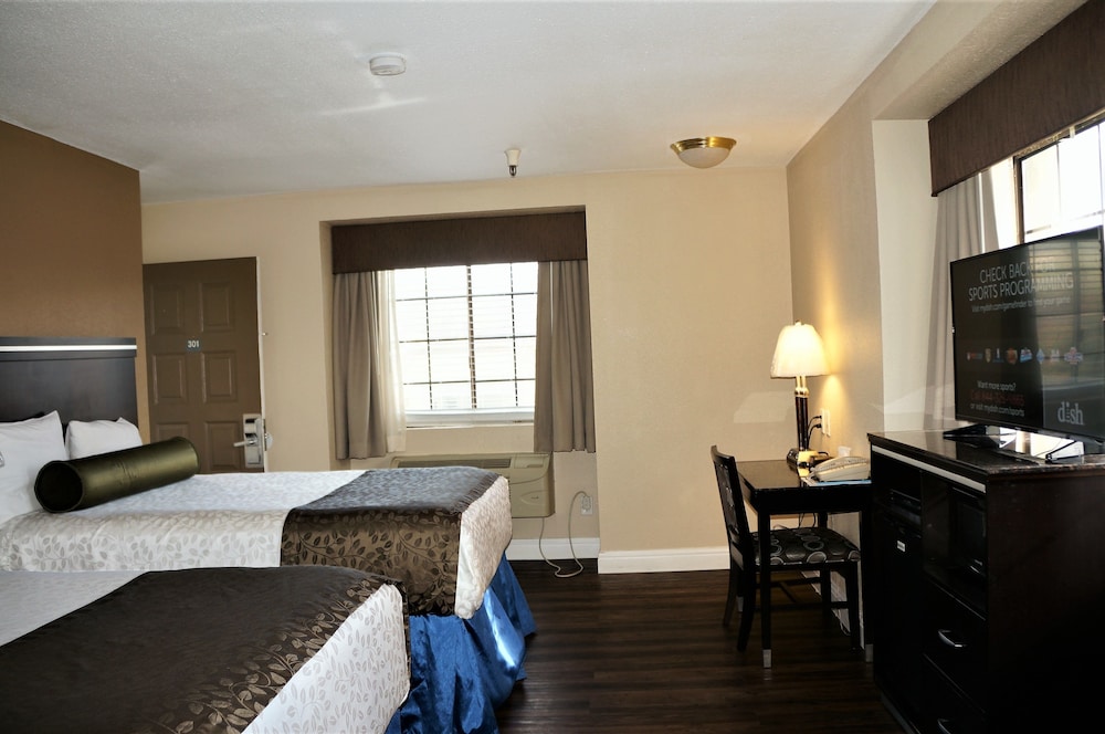 Executive Inn Hotel 28/35