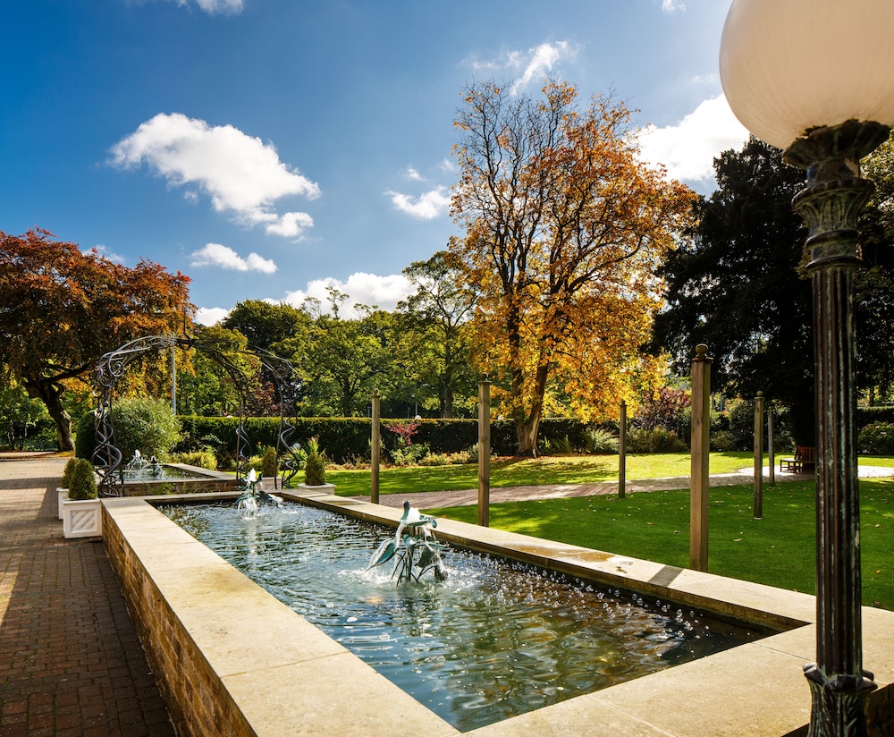 Mercure Bradford Bankfield Hotel 48/50