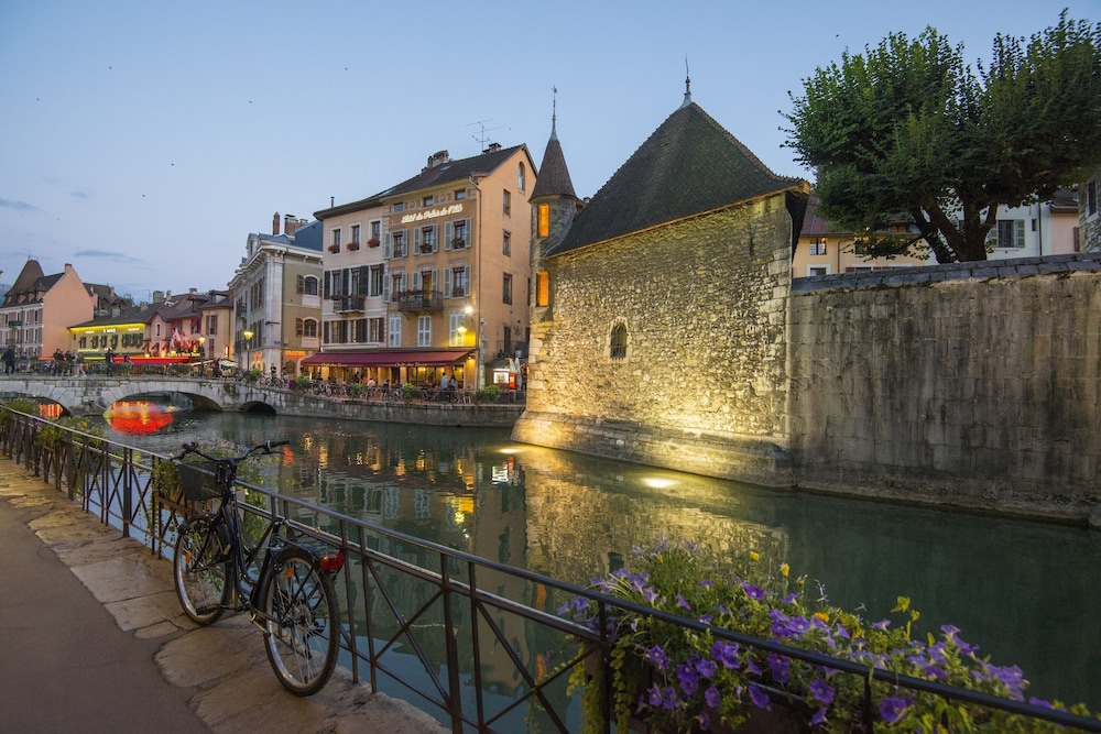 Campanile Annecy Cran Gevrier 5/63