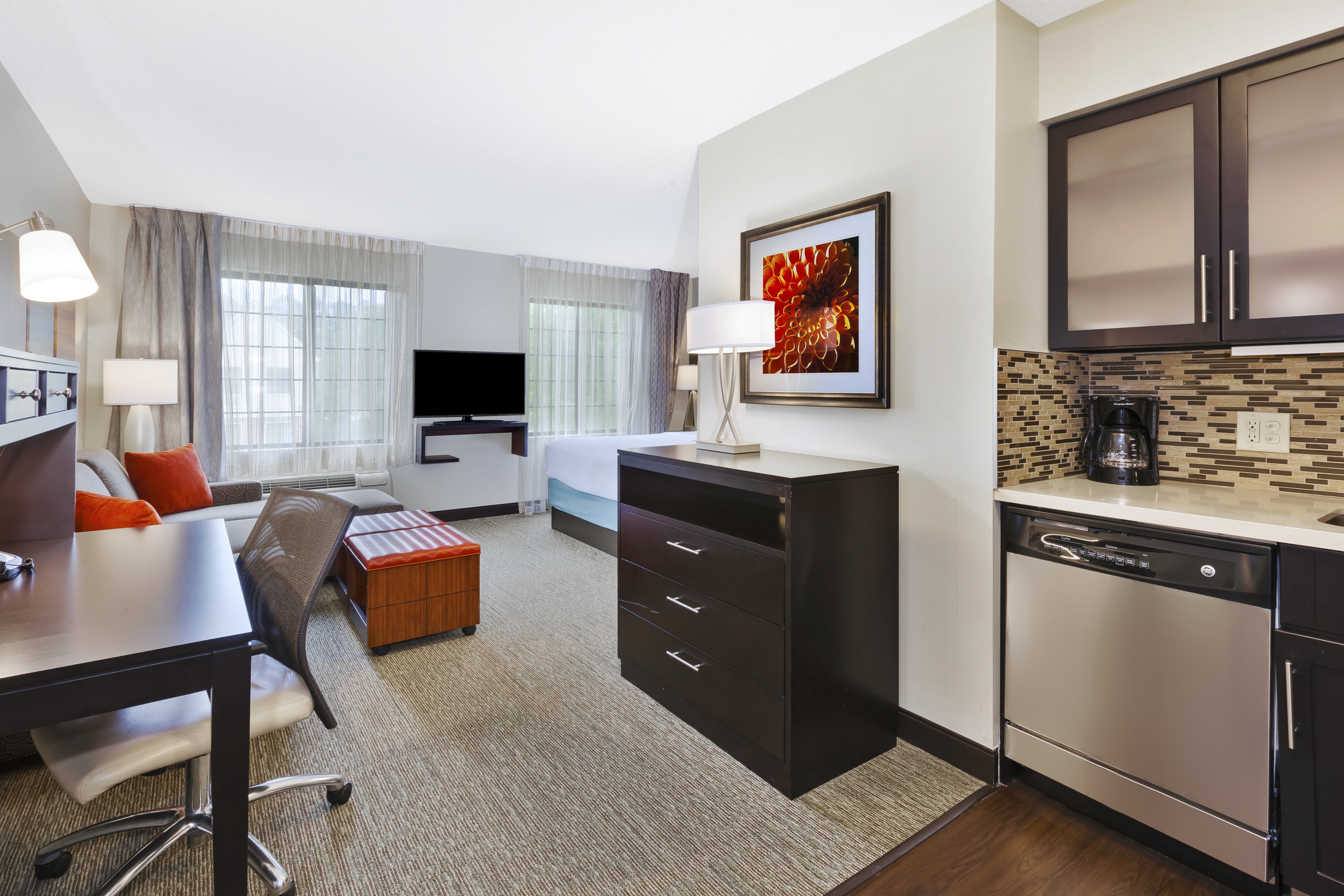 Staybridge Suites Detroit-Utica 30/58