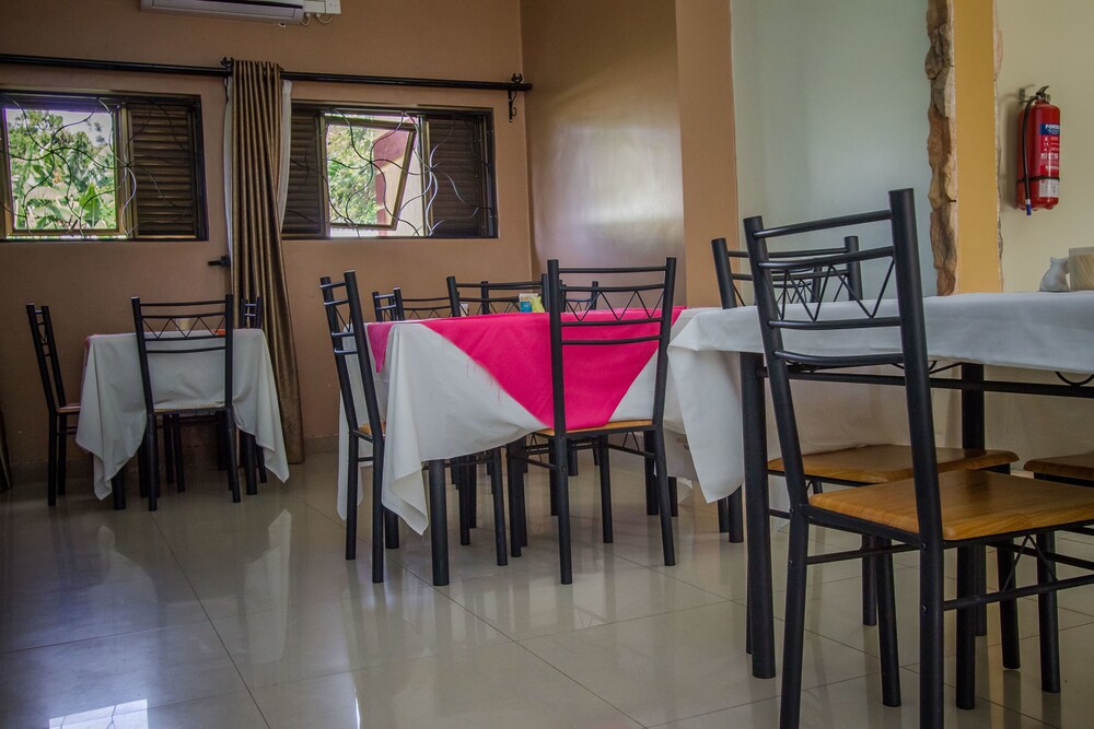 Askay Hotel Suites Entebbe 27/43
