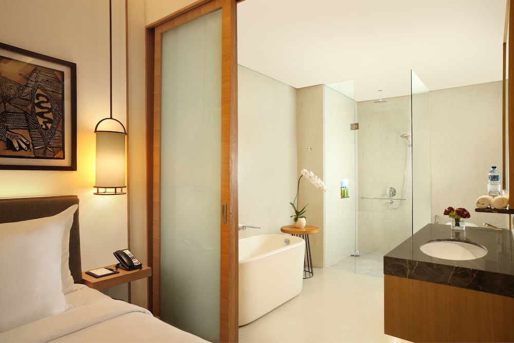 RESINDA HOTEL KARAWANG, MANAGED BY PADMA HOTELS 67/67