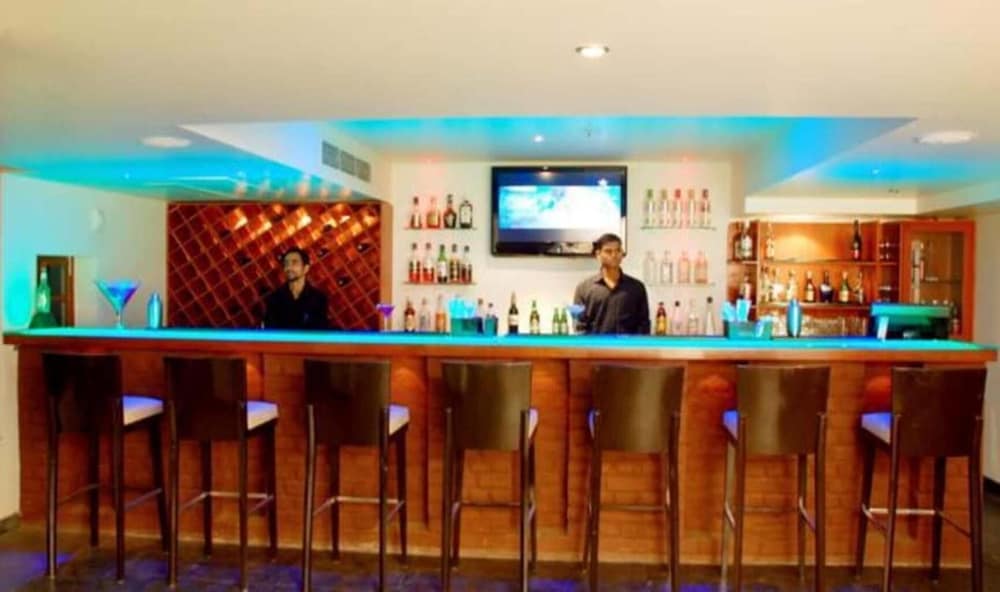 KEYS HOTEL, THE AURES 30/50