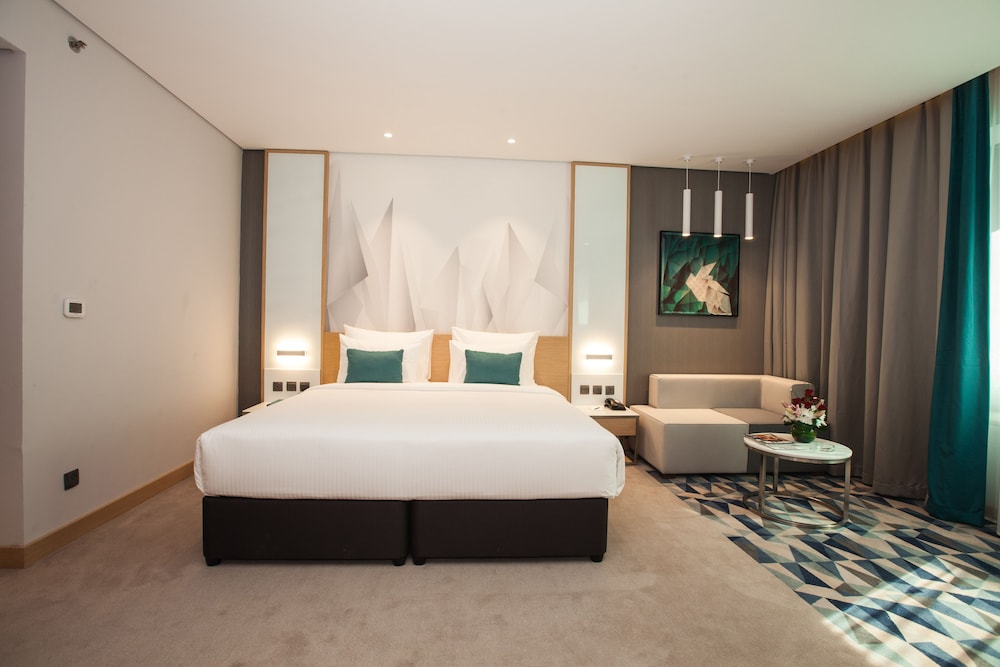 Flora Inn Dubai 10/51