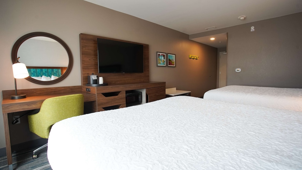 Hampton Inn Suites St Clairsville 13/32
