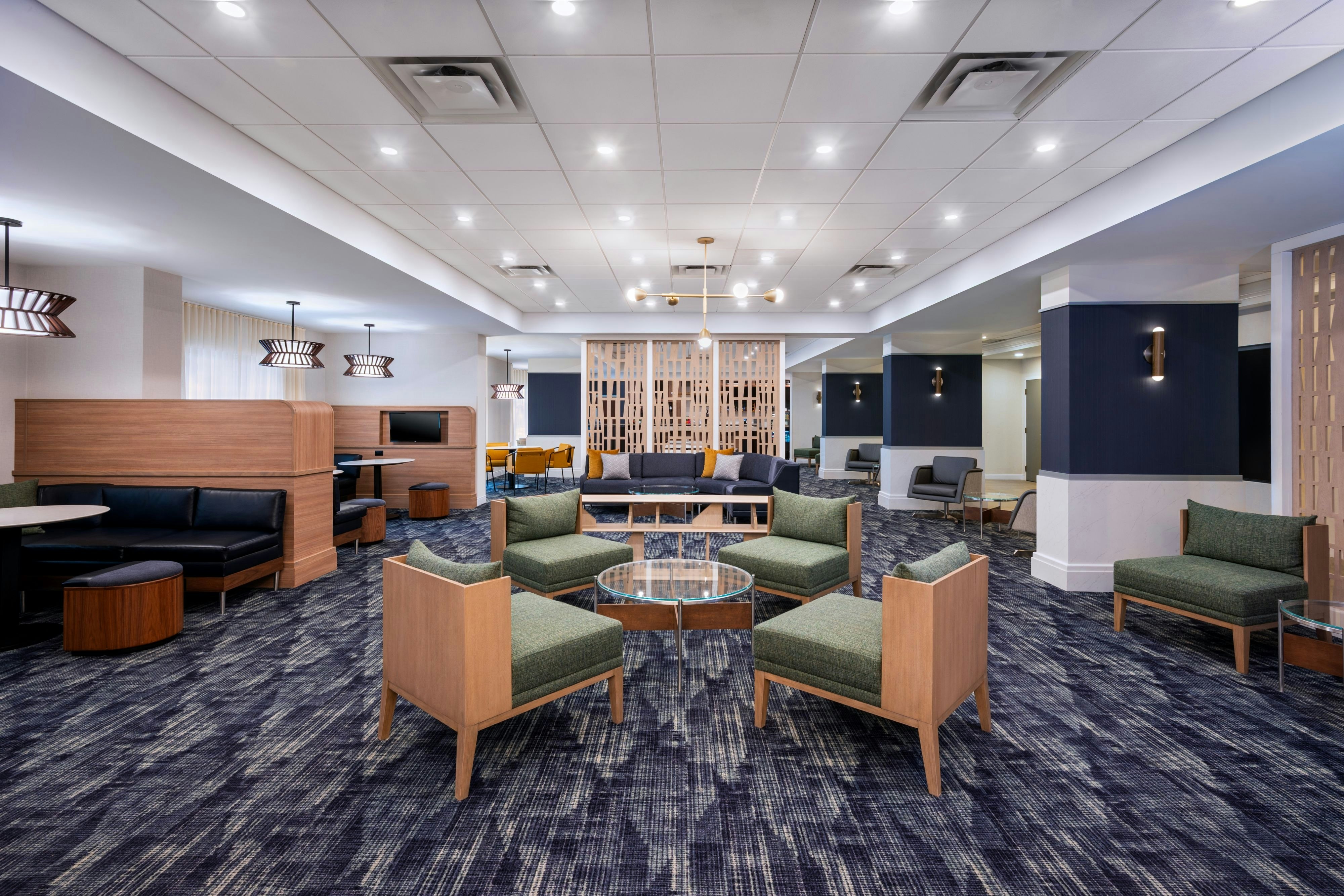 Courtyard Marriott Toronto Airport 28/56
