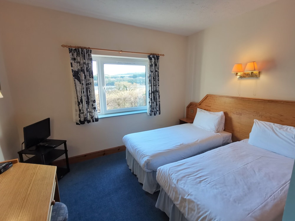 Passage House Hotel 6/26