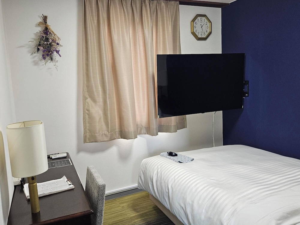Business Hotel Hayashiso 65/68