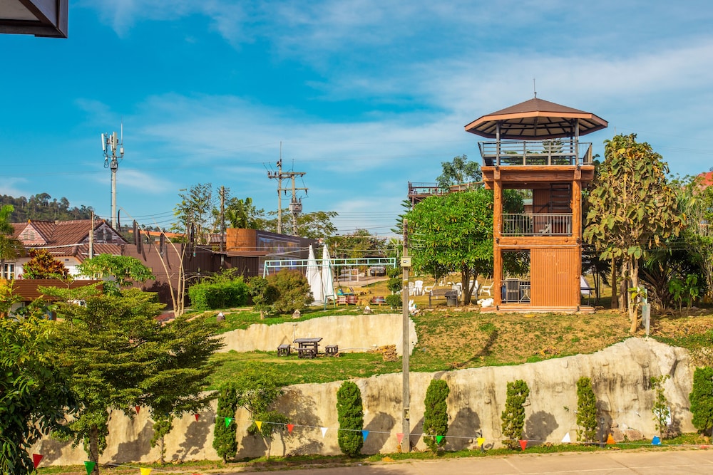 Mossview Resort 67/72