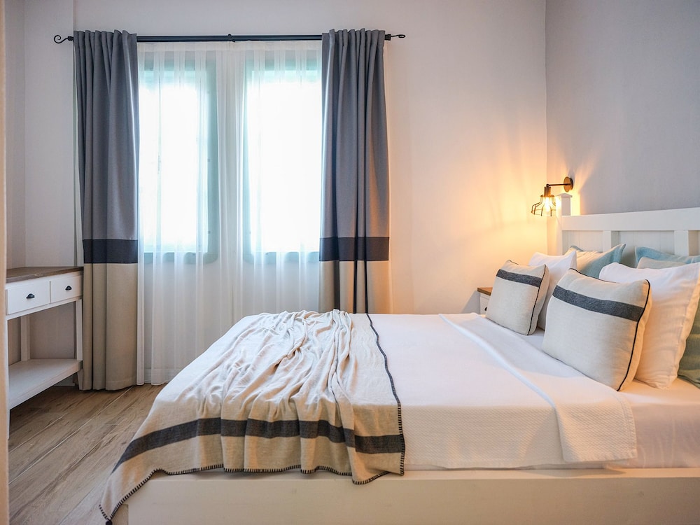 Bi Salkim Bozcaada Otel 4/20