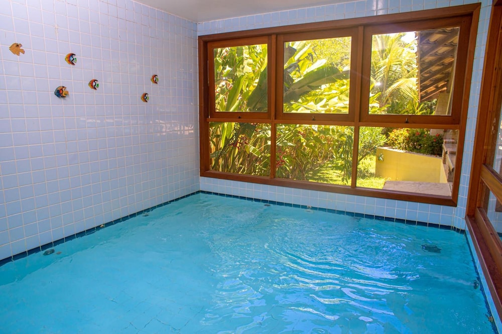swimming pool spa