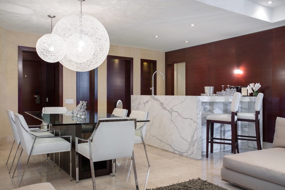 Jw Marriott Panama 60/76
