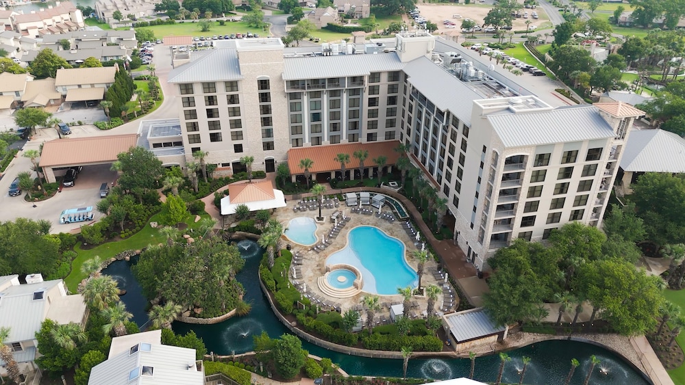 Horseshoe Bay Resort 6/66