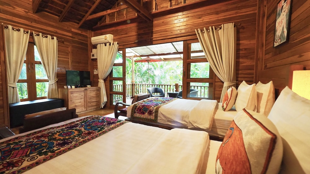 Nan Seasons Boutique Resort 32/81