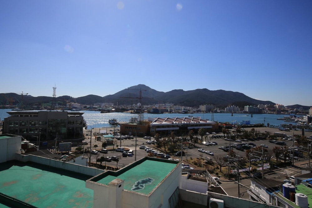 Dorcas Tourist Hostel 17/30