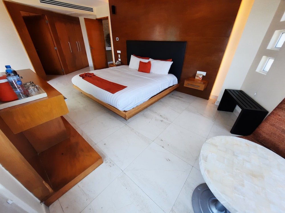 Senior, Suite, King Bed، Artisan Family Hotels & Resort Collection Playa Esmeralda 9/10